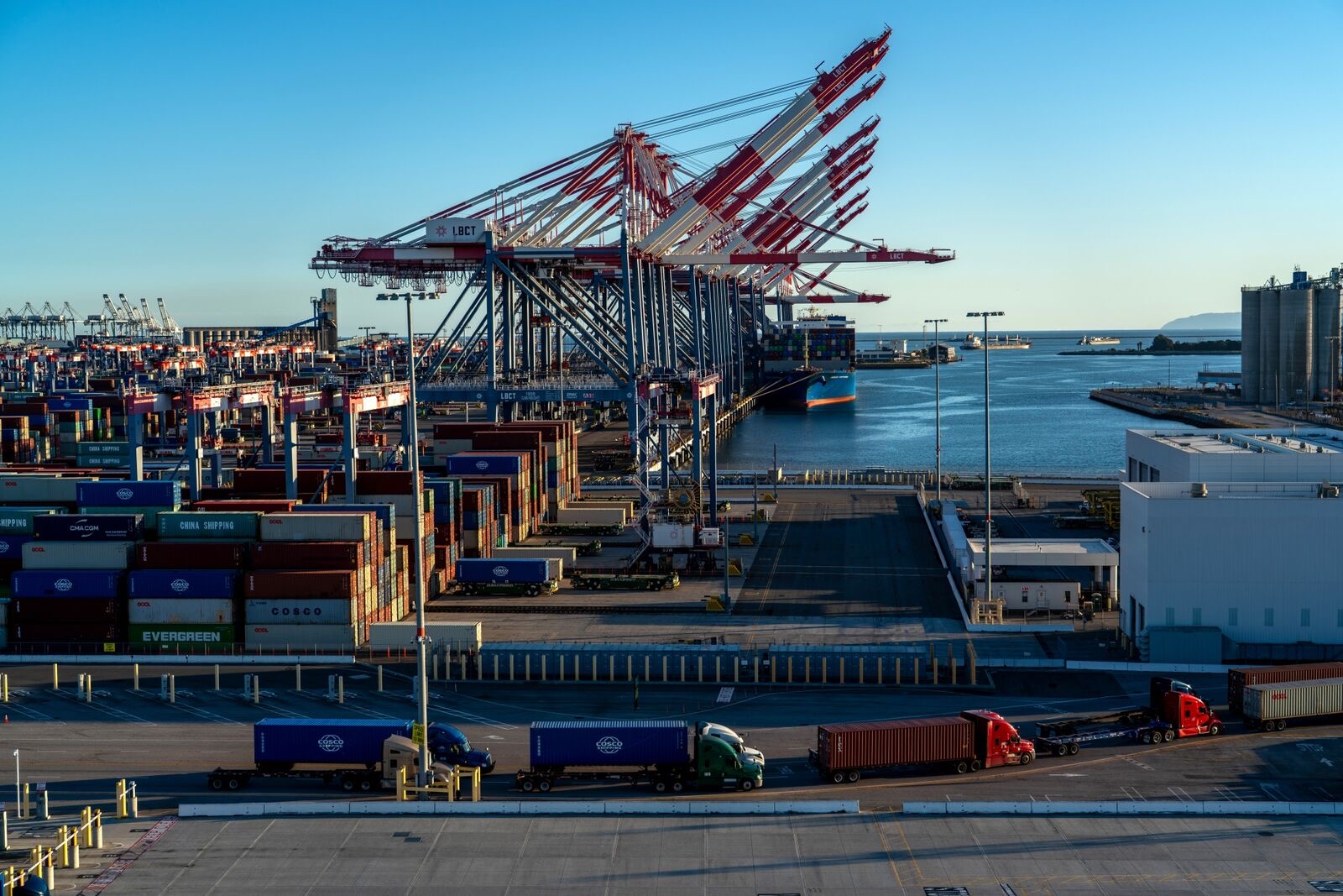 Bloomberg article photo: container port the Bluecore Energy story centres on